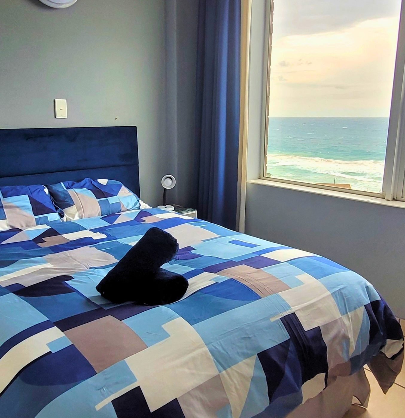 Piece of Paradise — bedroom with sea view